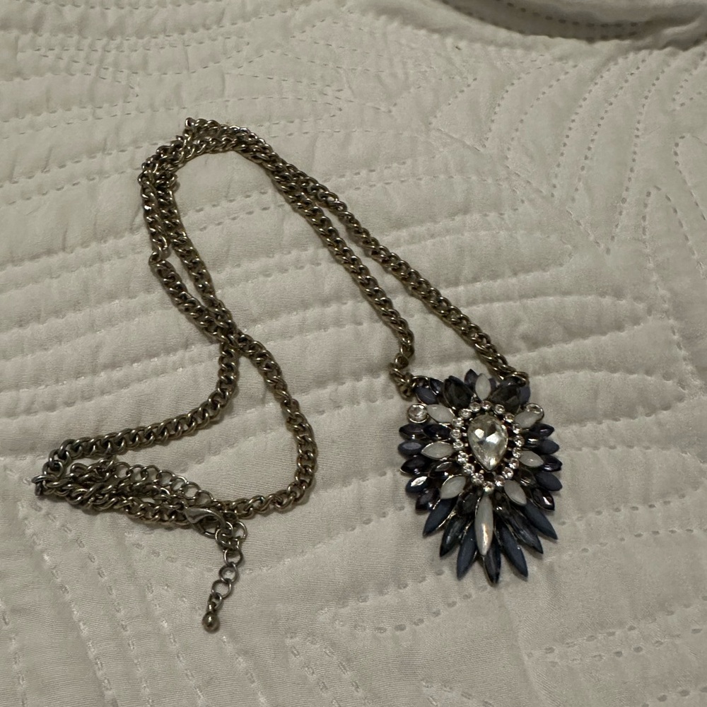 Beautiful flower-burst statement necklace